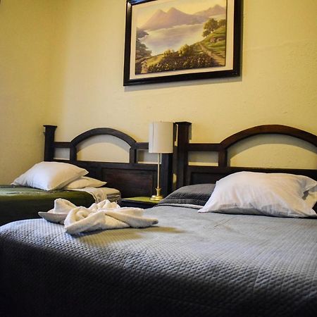 Dionisio Inn Antigua Extérieur photo