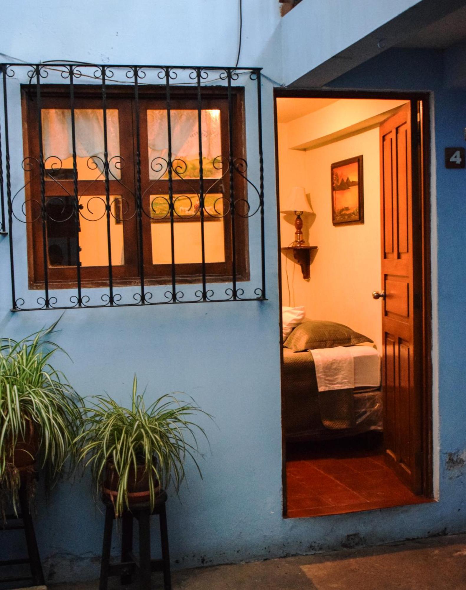 Dionisio Inn Antigua Extérieur photo