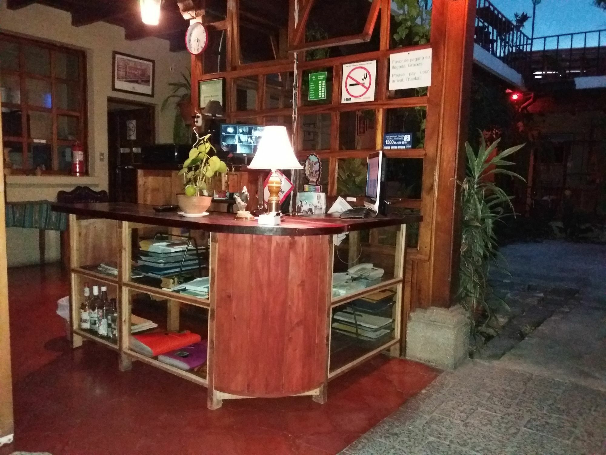 Dionisio Inn Antigua Extérieur photo