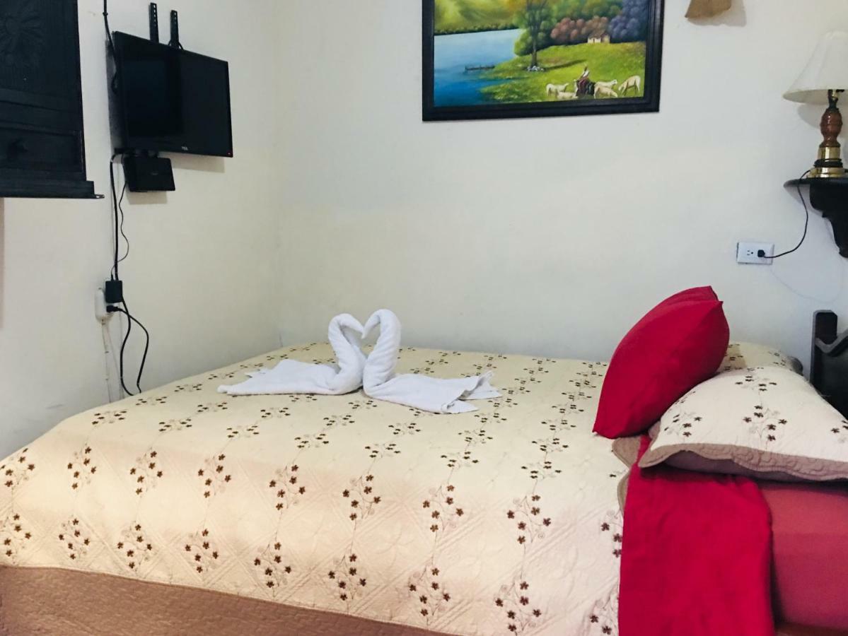 Dionisio Inn Antigua Extérieur photo