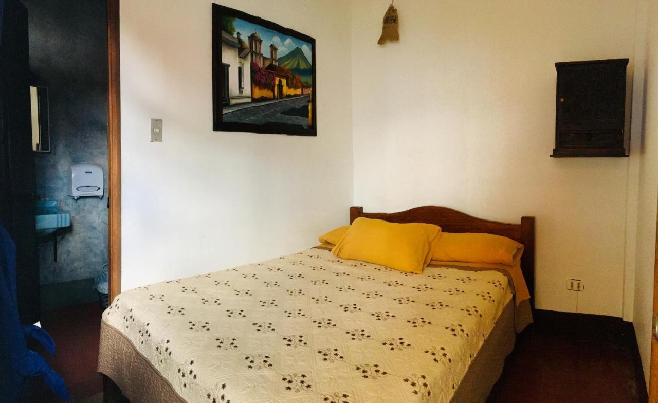 Dionisio Inn Antigua Extérieur photo